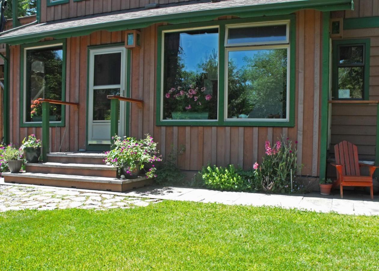 Summerhill Guest House Tofino Bagian luar foto