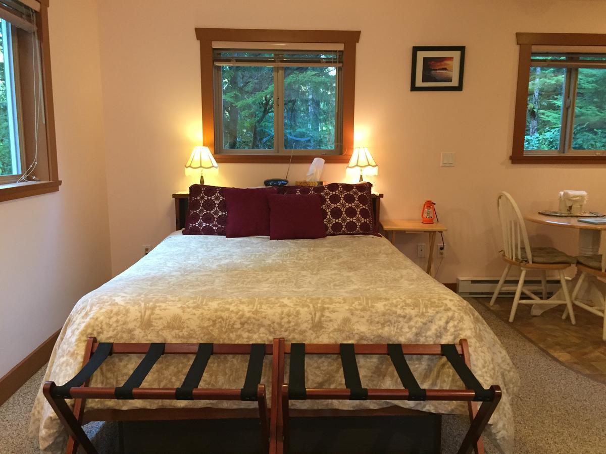 Summerhill Guest House Tofino Bagian luar foto