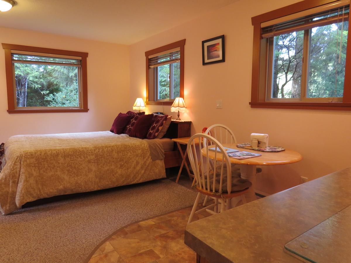 Summerhill Guest House Tofino Bagian luar foto