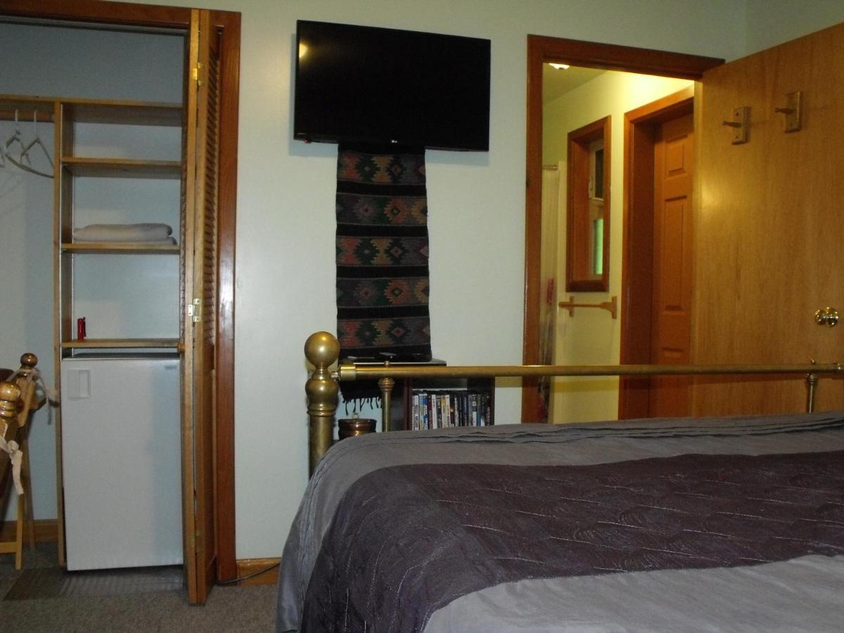 Summerhill Guest House Tofino Bagian luar foto